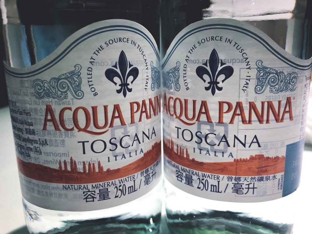 美國運通貴賓室Acqua panna水